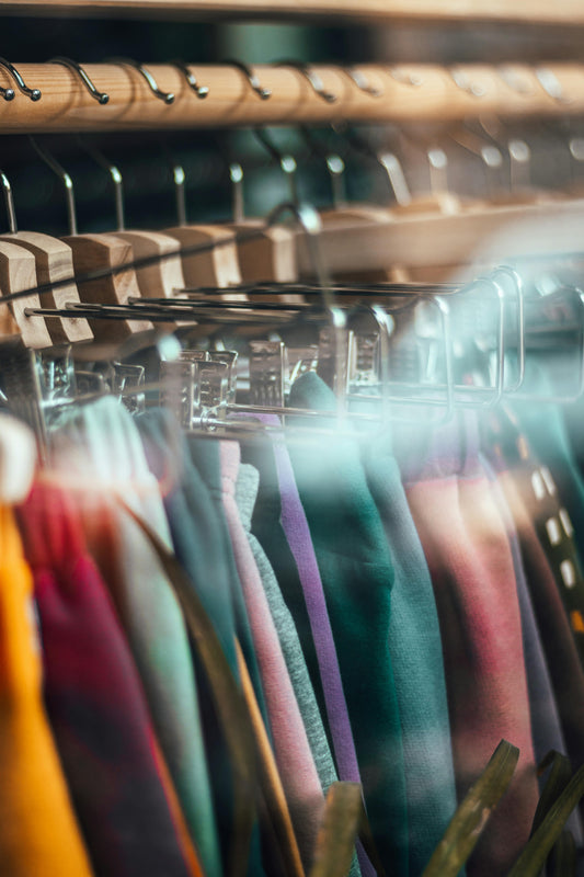 Worauf Entscheider bei Großaufträgen in der Textilproduktion achten müssen – und warum ein erfahrener Vermittler unverzichtbar ist